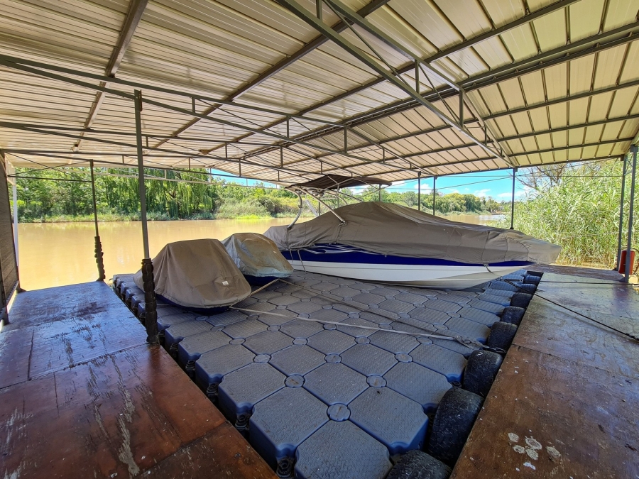 5 Bedroom Property for Sale in Maselspoort Free State